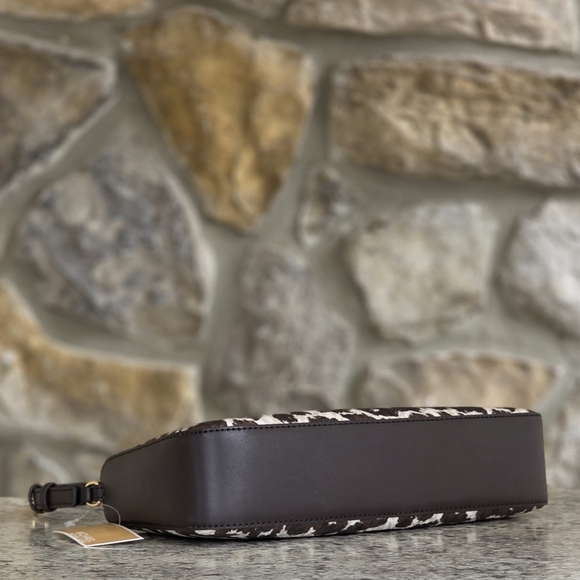 Michael Kors Jet Set Large Pouchette Shoulder Bag - Picture 4 of 7